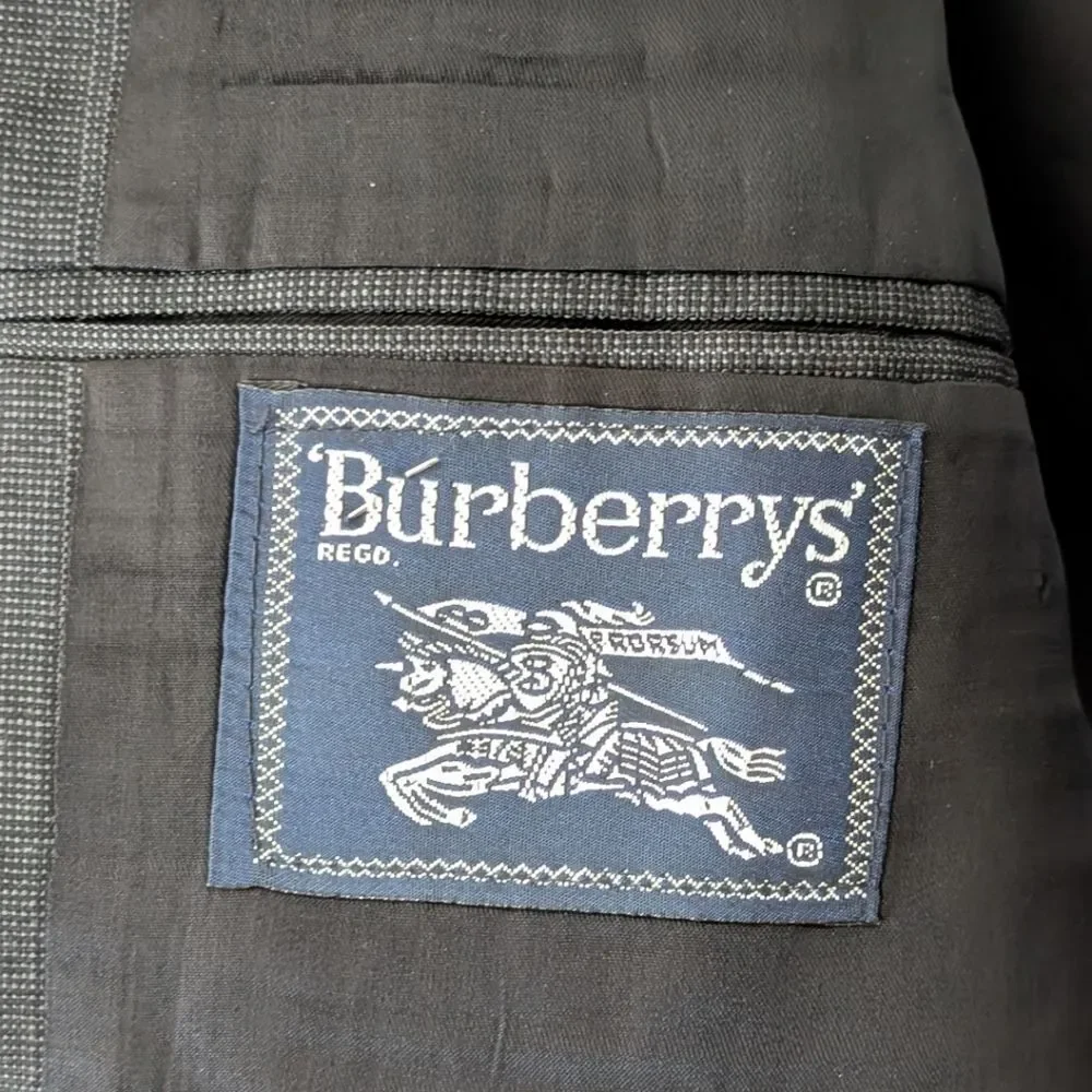 Vintage 90s Burberrys' Pure Wool Grey Pinstripe Blazer 40S